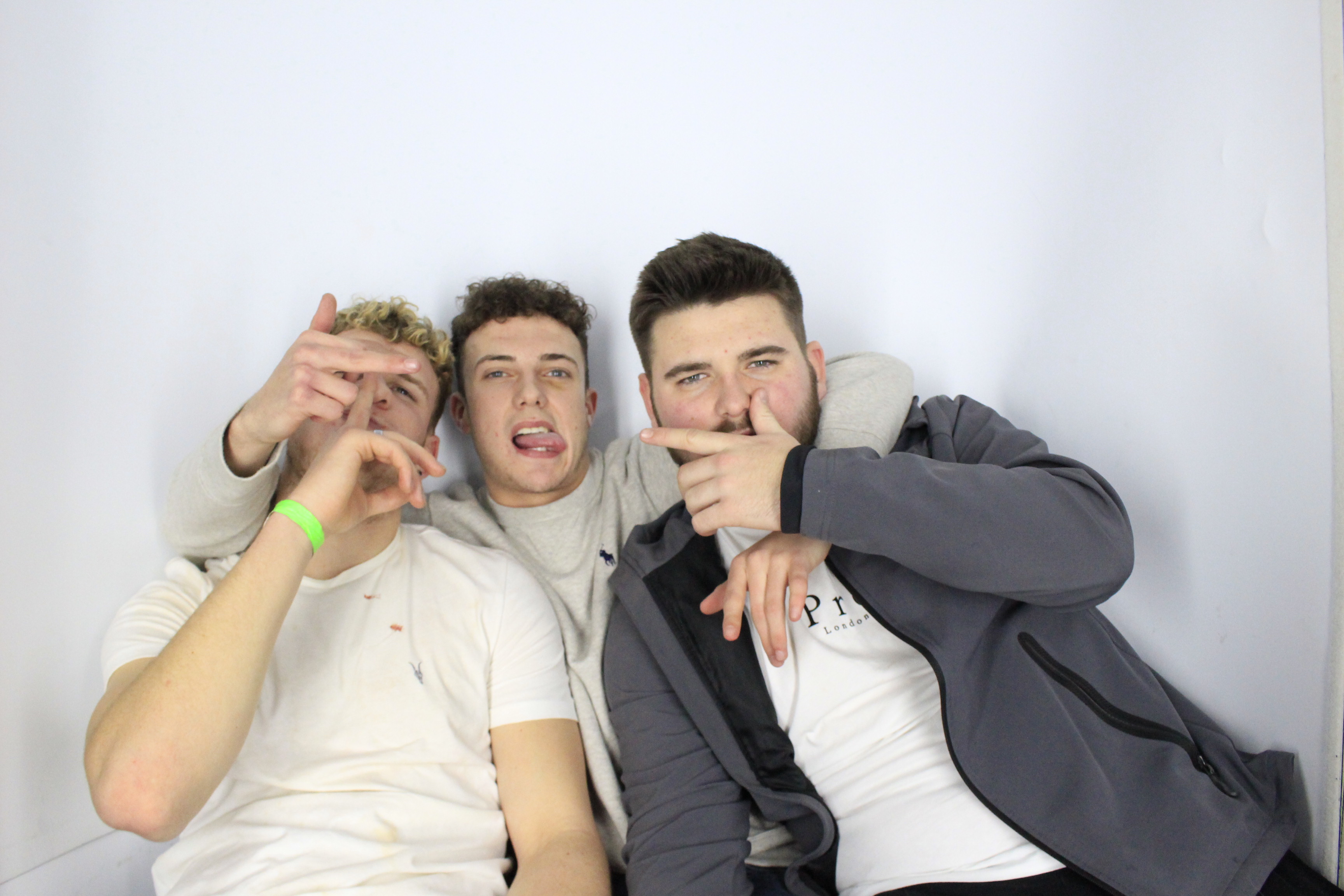 Issy & Alice's 18th Birthday Party | View more photos from the event at gallery.myphotoboothexperience.co.uk/u/MyPhotoBoothExperienceLtd/Issy-Alices-18th-Birthday-Party